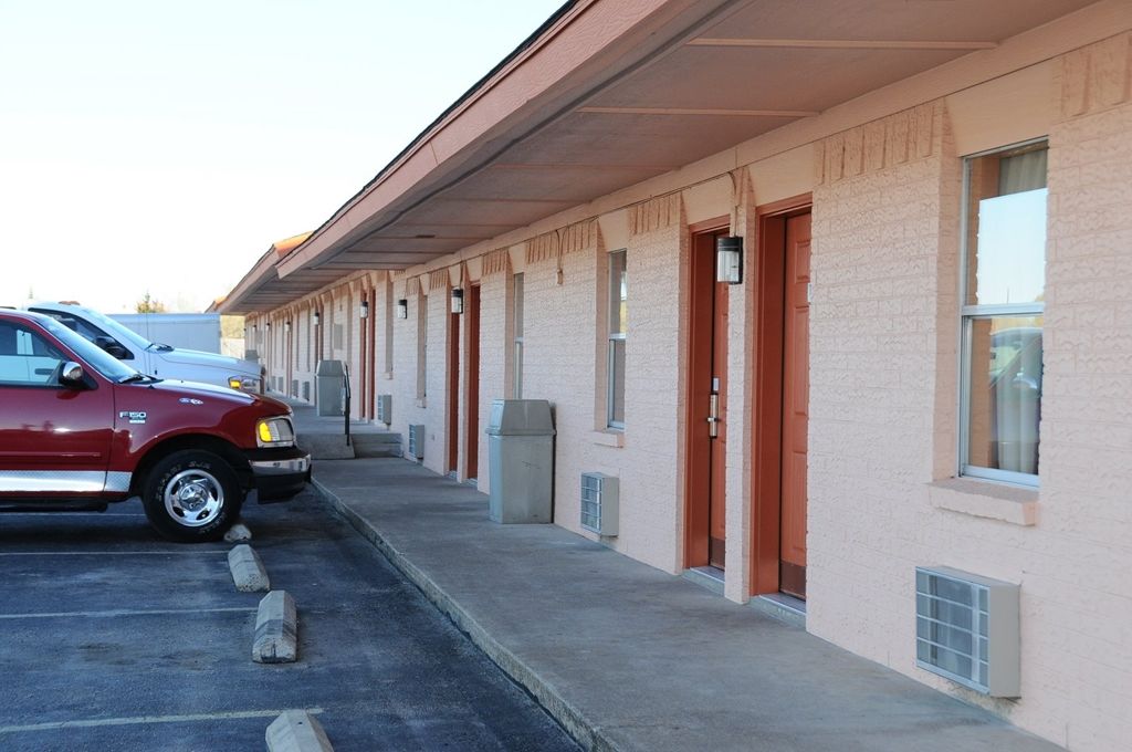 American Inn Cleburne Extérieur photo