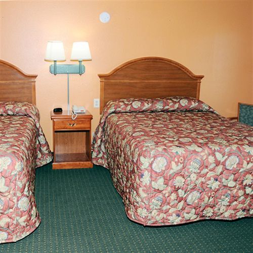 American Inn Cleburne Extérieur photo