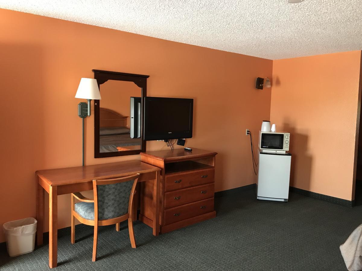 American Inn Cleburne Extérieur photo